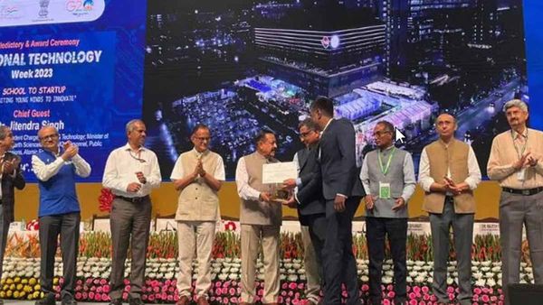 టీ-హబ్‌కు దేశంలోనే అత్యుత్తమ అవార్డు: కేటీఆర్ అభినందనలు