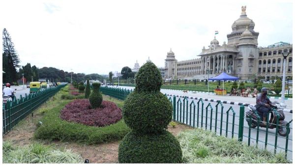 అసెంబ్లీ సమావేశాలు, ప్రమాణస్వీకారం, విధానసౌధలో ప్రతిపక్ష నాయకుడు ఎవరు ?