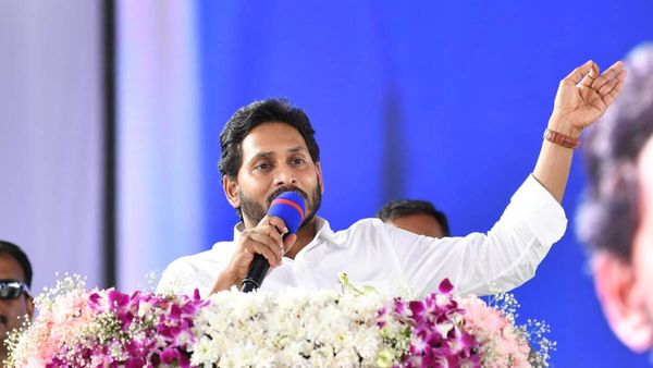 రేషన్ కార్డు దారులకు వైఎస్ జగన్ గుడ్ న్యూస్..