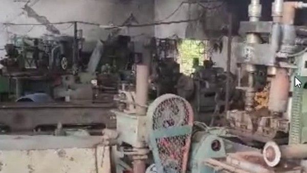 ఆర్వీ ఇంజినీరింగ్ పరిశ్రమలో భారీ పేలుడు: నలుగురికి తీవ్ర గాయాలు; ఖమ్మం మార్కెట్లో మంటలు