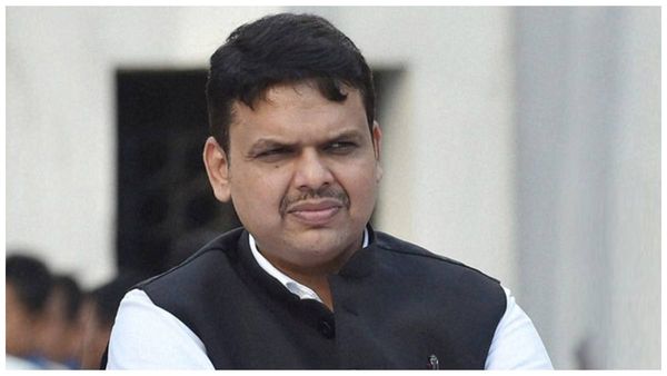 దేవేంద్ర ఫడ్నవిస్ విడాకులు ఇస్తాడేమో- బుకీతో భార్య ఛాటింగ్: వెలుగులోకి సంచలన విషయాలు