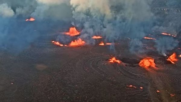 అగ్నిపర్వతం పేలితే ఎట్టా ఉంటాదో తెలుసా?