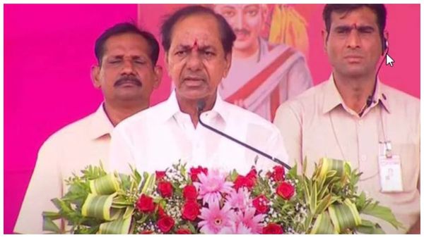 బీఆర్ఎస్ ఎవరికీ బీ టీం అంటే?: మహారాష్ట్రలో కేంద్ర, రాష్ట్ర ప్రభుత్వాలపై కేసీఆర్ ఫైర్