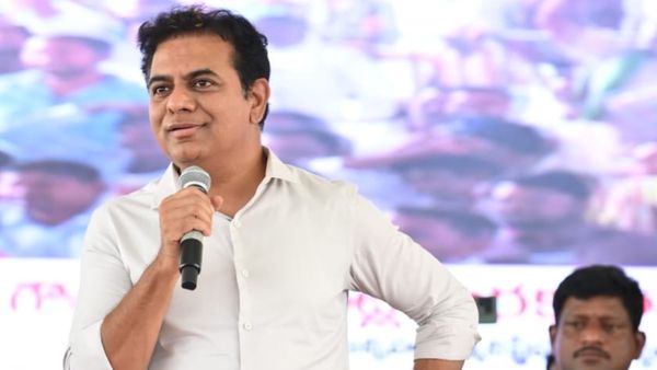 ఇద్దరు ఎమ్మెల్యేలకు షాకిచ్చిన మంత్రి కేటీఆర్: ఏం జరిగిందంటే?