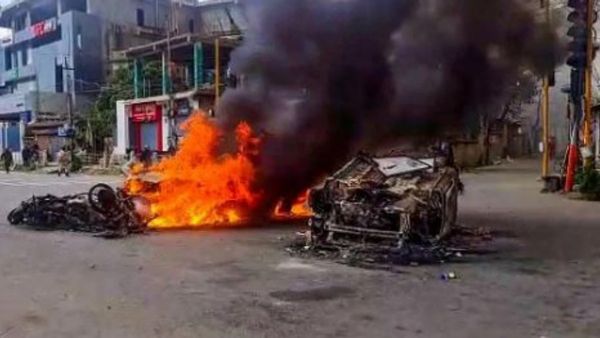 మణిపూర్‌ హింస: అంబులెన్స్‌ను తగలబెట్టిన మూక, ఏడేళ్ల చిన్నారితోపాటు మహిళలు మృతి