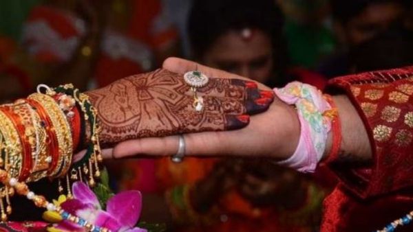 ముస్లీం బ్రదర్స్ తో లవ్, బావిలో శవాలు అయిన హిందూ అక్కాచెల్లెలు, ఏం జరిగింది?