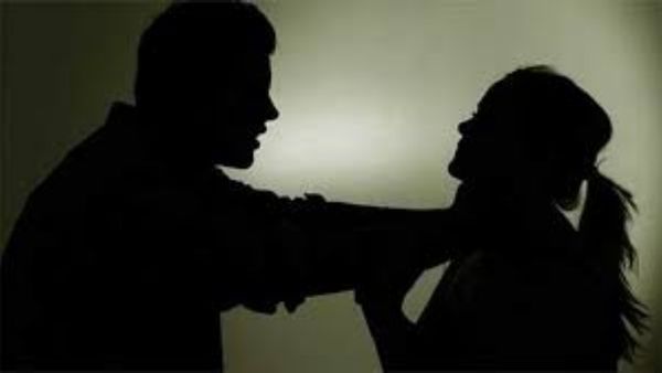 భార్యను చంపేసి బాత్ రూమ్ లో పూడ్చి పెట్టాడు, వీడికి మ్యాటర్ తెలిసి !