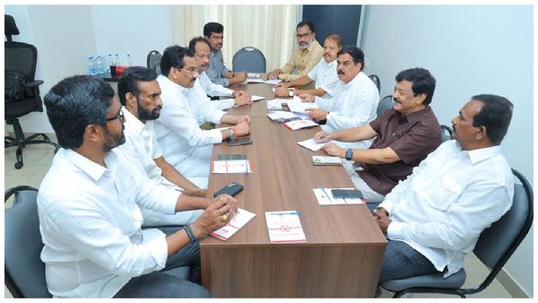 పవన్ కళ్యాణ్ వారాహి యాత్రకు రెడీ-తాజా అప్ డేట్ ఇదే..!