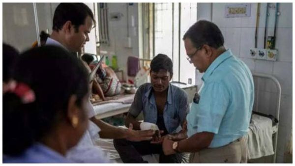 ఒడిశా రైలు ఘటన- కొడుకు బాడీ తీసుకెళ్దామని అంబులెన్స్ లో వస్తే- మార్చురీలో షాకింగ్..