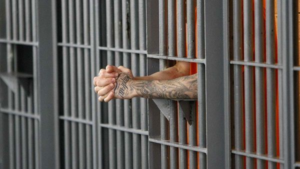 NRI News: మత్తులో ఉన్న మహిళపై అత్యాచారం.. ఏడేళ్ల జైలు శిక్ష విధించిన కోర్టు..