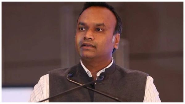 మంత్రి చెప్పారు, మీకు రూ. కోట్లు వచ్చే కార్పోరేషన్ పదవి గ్యారెంటీ, గీతా మేడమ్ దెబ్బతో !