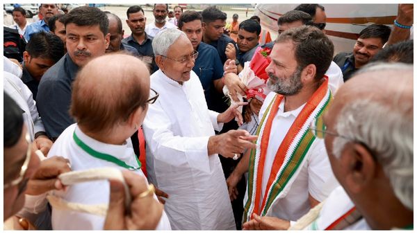 విపక్షాల భేటీకి ముందు కాంగ్రెస్ మీట్-తెలంగాణ, ఛత్తీస్ ఘడ్, రాజస్తాన్ లో గెలుపుపై రాహుల్ ధీమా..