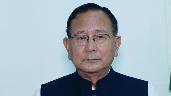 Manipur: కేంద్ర మంత్రి ఇంటికి నిప్పు.. మణిపూర్‍లో కొనసాగుతోన్న హింస..