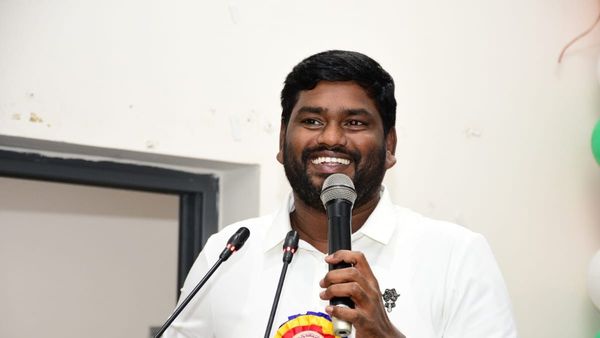 తెలంగాణా గిడ్డంగుల కార్పొరేషన్ చైర్మన్, ఉద్యమ గాయకుడు సాయిచంద్ మృతి; సీఎం కేసీఆర్ దిగ్భ్రాంతి!!