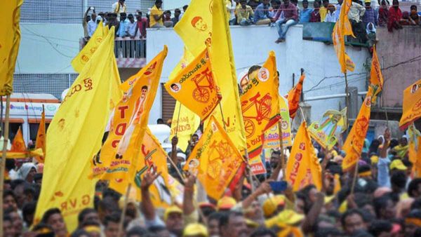 ధర్మవరం టీడీపీ అభ్యర్ధి ఖరారు - హోరా హోరీ..!!