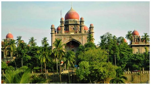 చరిత్ర సృష్టించిన తెలంగాణ హైకోర్టు