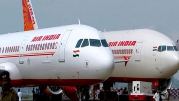 పేలిన సెల్‌ఫోన్: ఎయిరిండియా విమానానికి తప్పిన పెను ప్రమాదం