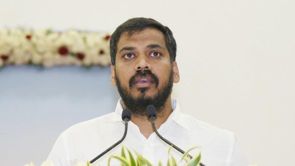 రూ 100 కోట్ల ఆస్తులు అమ్ముకున్నా, అప్పుల్లో ఉన్నా- మాజీ మంత్రి అనిల్..!!