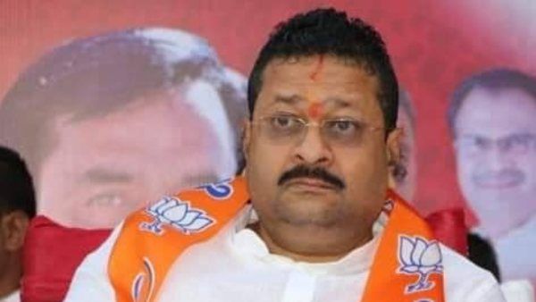 పోరాడుతాము కాని ప్రతిపక్షంతో చేతులు కలపం, తగ్గేదేలే అంటున్న లీడర్!