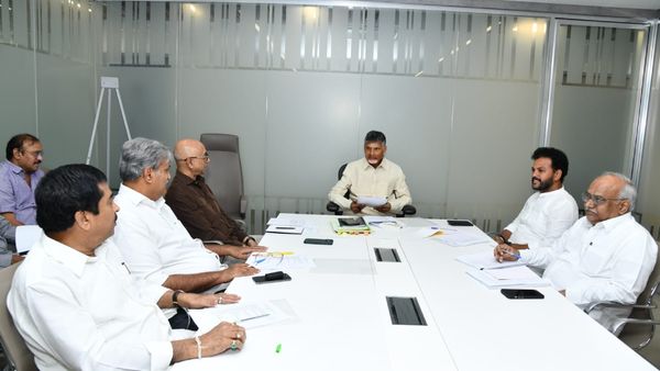 వైసీపీ ఎంపిలు సాధించింది ఏంటి?జగన్ కేసుల లాబీయింగ్ కోసమేనా?చంద్రబాబు ఫైర్.!