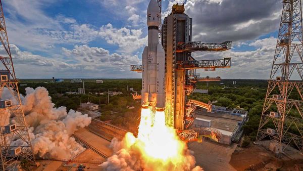 చంద్రయాన్-3 నాలుగో కక్ష్య పెంపు విజయవంతం: చంద్రుడికి మరో అడుగు దూరంలో!