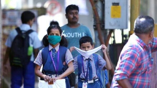 సాఫ్ట్ వేర్ ఉద్యోగుల పిల్లలు, ఛలో సర్కారీ బడులు - సీన్ మారుతోంది..!!