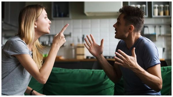 Vastu tips: ఈ వాస్తు తప్పులు చేస్తే ఇంట్లో గొడవలు ఖాయం.. జాగ్రత్త!!