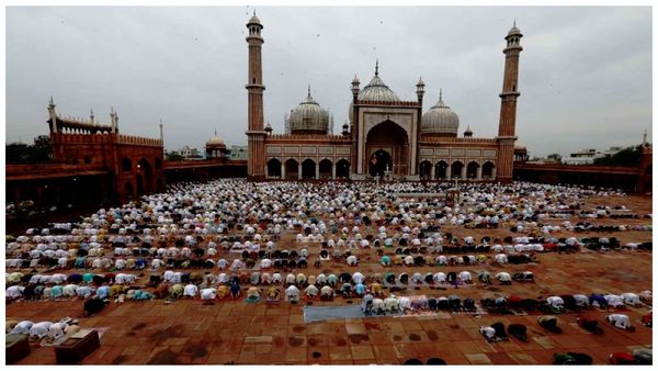 ఉమ్మడి పౌరస్మృతి వివాదం- ముస్లింలకు ఢిల్లీ జామా మసీదు ఇమాం ఫత్వా జారీ..