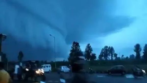 Viral Video: హరిద్వార్‍ను కమ్మేసిన మేఘాలు.. వైరల్ అయిన వీడియో..