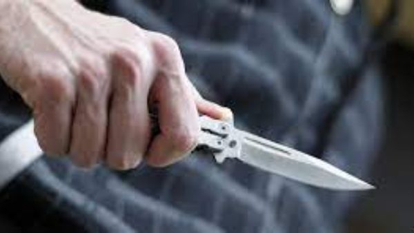 బ్లేడ్ తో నెల రోజు బిడ్డ గొంతు కోసి చంపేసిన కన్న తల్లి, నర్సు మేడమ్ టెక్నిక్ !