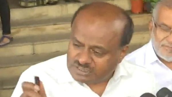 డీకే శివకుమార్ గుట్టు ఈ పెన్ డ్రైవ్‌లో..