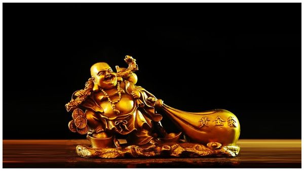 లాఫింగ్ బుద్ధ విగ్రహం ఇంట్లో, ఆఫీసుల్లో ఉండొచ్చా?