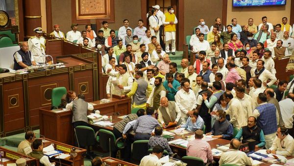 Opinion poll: అసెంబ్లీ ఎన్నికల్లో గెలుపుపై ఆశలు వదిలేసుకోవాల్సిందే..!!