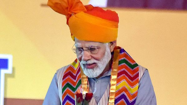 ఈసారి దక్షిణాది నుంచి మోడీ పోటీ ? సేఫ్ నియోజకవర్గం కోసం బీజేపీ అన్వేషణ !