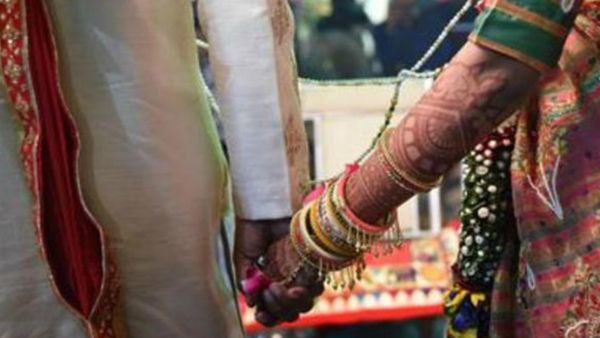 Viral News: ప్రియుడి కోసం భర్త, పిల్లల్ని వదిలేసి పాకిస్థాన్‍కు వెళ్లిన మహిళ..