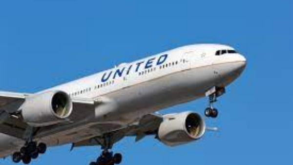 విమానంలో 267 మంది ప్రయాణికులు.. టేకాఫ్‍కు ముందు పైలట్ అరెస్ట్..