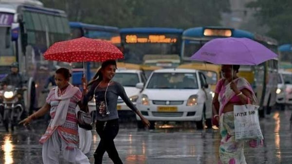 Rains In Telangana: వచ్చే నాలుగు రోజులు తెలంగాణలో వర్షాలు..!