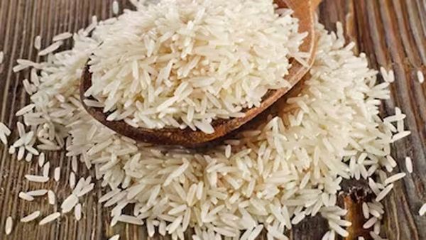 పెరుగుతున్న బియ్యం ధరల కట్టడికి కేంద్ర ప్రభుత్వం కీలక నిర్ణయం