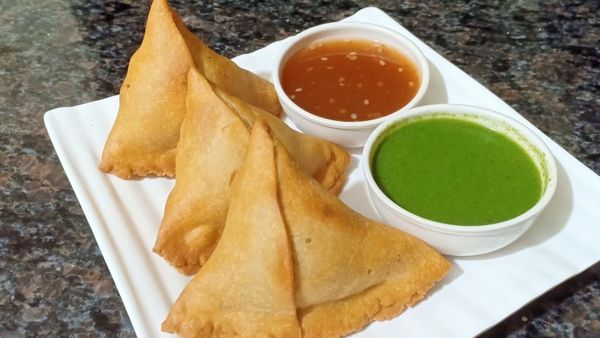 మైదాతో చేసిన సమోసా, పఫ్ వగైరాలు తింటున్నారా?  