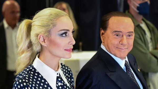 Silvio Berlusconi: ప్రియురాలికి రూ.900 కోట్ల ఆస్తి రాసిచ్చాడు..!