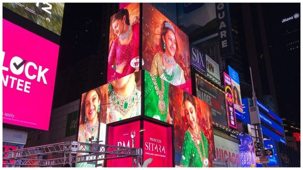 తండ్రిని మించిన తనయ: న్యూయార్క్ టైమ్‌ స్క్వేర్‌లో మహేష్ బాబు కూతురి యాడ్