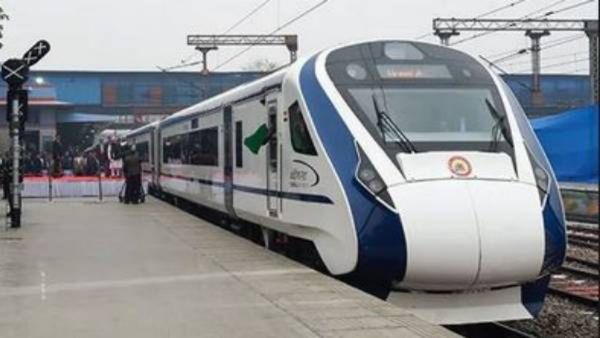 చెన్నై- విజయవాడ వందేభారత్ : టైమింగ్స్, ధరలు, స్టాపులు ఖరారు..!!