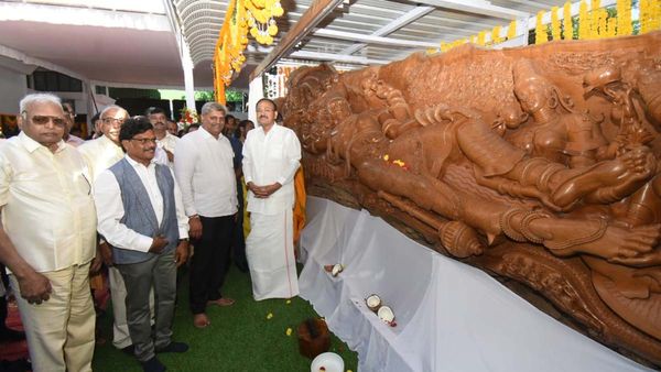 15వందల ఏళ్ళనాటి బర్మా టేకుతో అద్భుత అనంత శయన మహావిష్ణువు కళాఖండం.. ప్రత్యేకతలివే!!