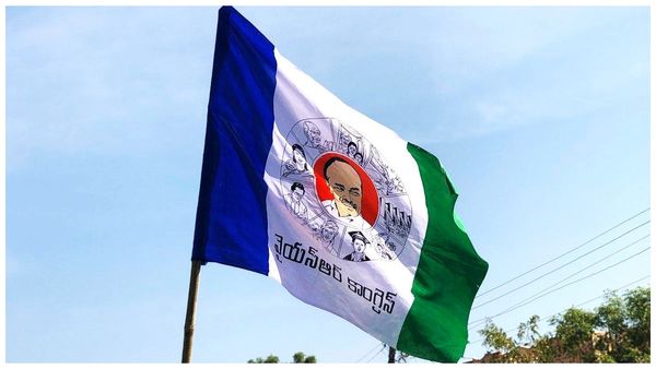 వైసీపీ ఎంపీ అభ్యర్ధులుగా మంత్రులు, ఎమ్మెల్యేలు ? జోరుగా చర్చలు ! జాబితాలో వీరే..!