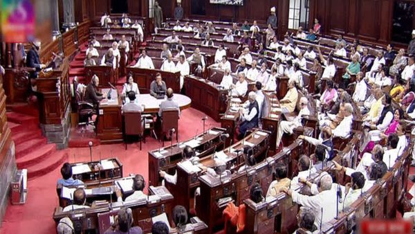 ఏపీ, తెలంగాణలో 18 మంది ఎంపీల ఆస్తుల విలువ రూ. 9వేల కోట్లు: తెలుగు రాష్ట్రాలే టాప్