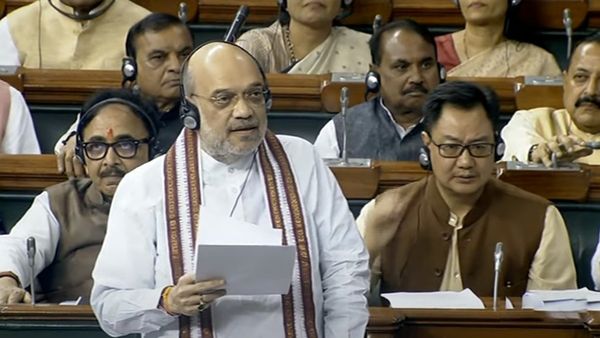 లోక్ సభలో ఢిల్లీ బిల్లు ప్రవేశపెట్టిన కేంద్రం-రాజ్యాంగ వ్యతిరేకమన్న విపక్షాలు..