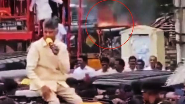 చంద్రబాబు రోడ్ షోలో అగ్నిప్రమాదం- మంటలు అంటుకున్నా స్పీచ్ కంటిన్యూ