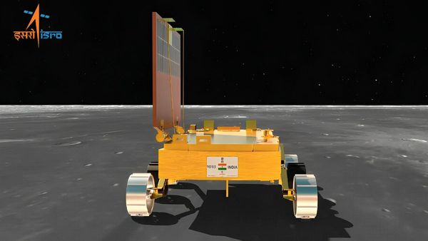 చంద్రుడి దక్షిణ ధృవంపై భారీగా ఆ రసాయనం, ఖనిజ నిల్వలు- గుర్తించిన రోవర్