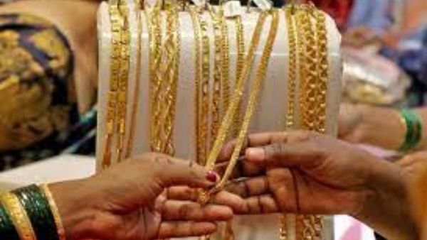 తగ్గిన బంగారం, వెండి ధరలు
