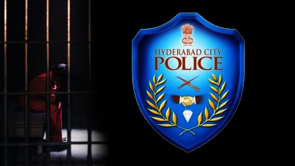 Hyderabad: మహిళపై అకారణంగా థర్డ్ డిగ్రీ ప్రయోగించిన పోలీసులు..! స్వాతంత్రదినోత్సవం నాడే ఘటన..